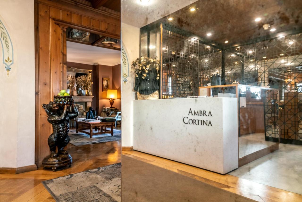 Ambra Cortina Luxury&Fashion Hotel Cortina d'Ampezzo Exterior photo