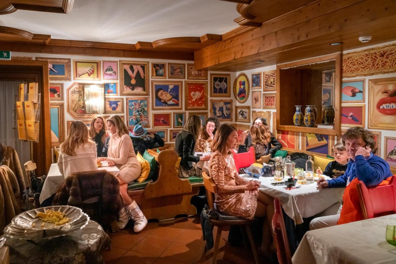 Ambra Cortina Luxury&Fashion Hotel Cortina d'Ampezzo Exterior photo