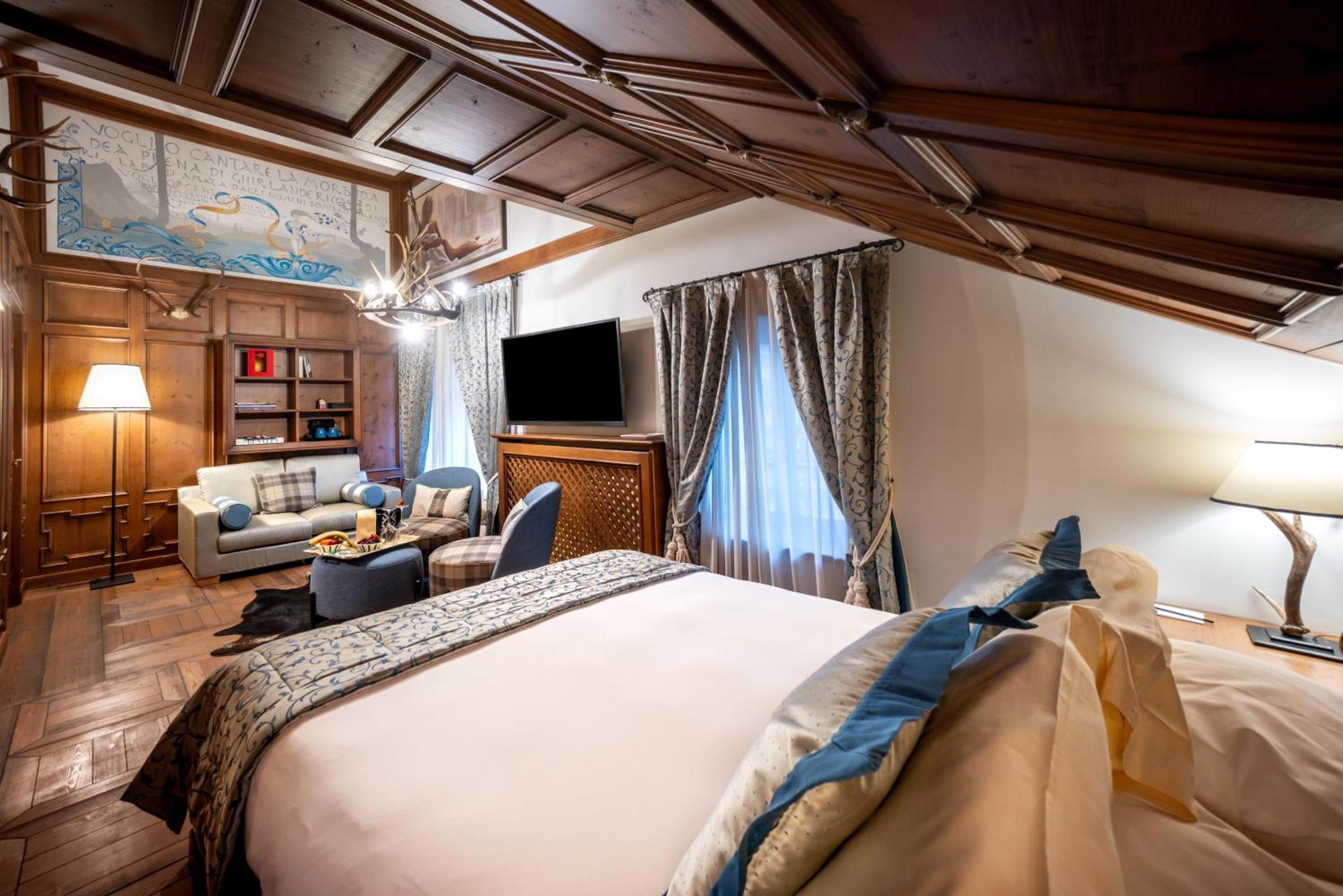 Ambra Cortina Luxury&Fashion Hotel Cortina d'Ampezzo Exterior photo